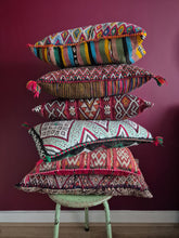 Load image into Gallery viewer, Berber Woven Cushion Zig Zag