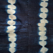 Load image into Gallery viewer, Mali Indigo Cloth Bubble