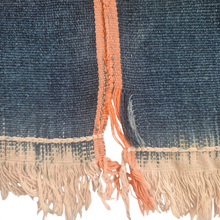 Load image into Gallery viewer, African Ikat Baule Cloth Ladder