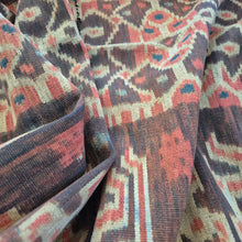 Load image into Gallery viewer, Sumba Ikat Hinggi Rusa