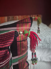 Load image into Gallery viewer, Vintage Yoruba Cushion Arrow