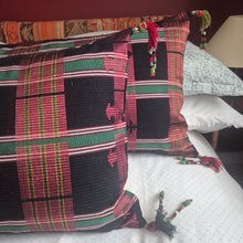 Load image into Gallery viewer, Vintage Yoruba Cushion Arrow