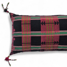 Load image into Gallery viewer, Vintage Yoruba Cushion Arrow