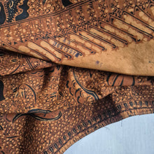 Load image into Gallery viewer, Javanese Headwrap Haiwan