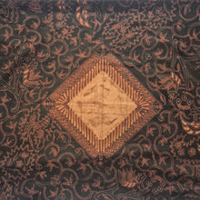 Load image into Gallery viewer, Javanese Headwrap Ayam