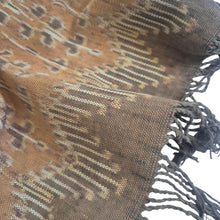 Load image into Gallery viewer, Borneo Dayak Ikat Tiang Langgai Uwi