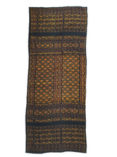 Load image into Gallery viewer, Flores Ikat Sarong Diamond