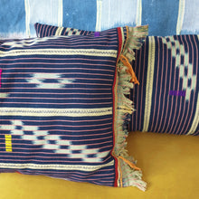 Load image into Gallery viewer, African Baule Cushion Top Stripes