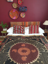 Load image into Gallery viewer, Uzbekistan Samarkand Suzani Sun
